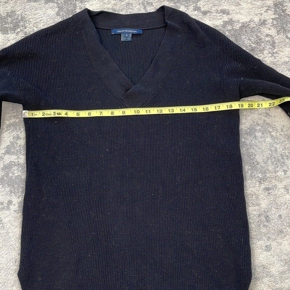 New French Connection Caballo Floral Lace Sleeve Sweater Black V Neck Sz S - Picture 9 of 14